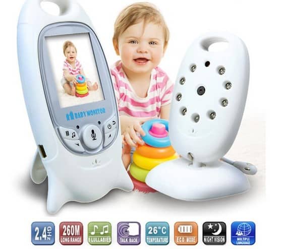 Babysitting 2.0: Parents Track Kids Online